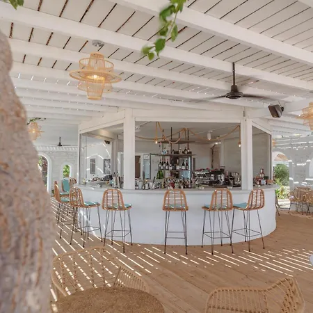 Palm Heaven Boutique Antiparos Town